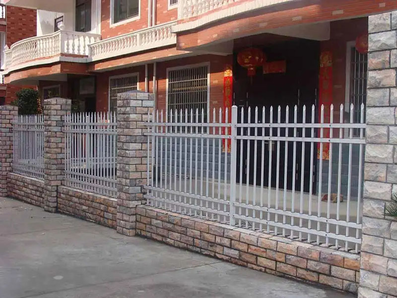 四橫杠鋅鋼護欄介紹