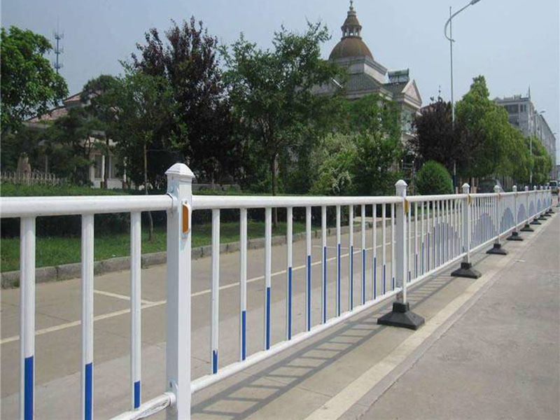 市政道路護欄規(guī)格