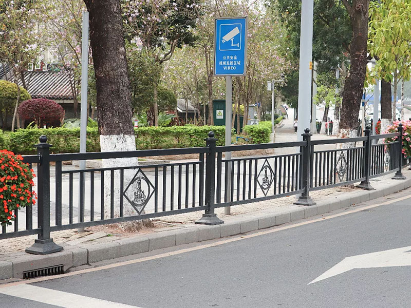 新型便道護欄規格